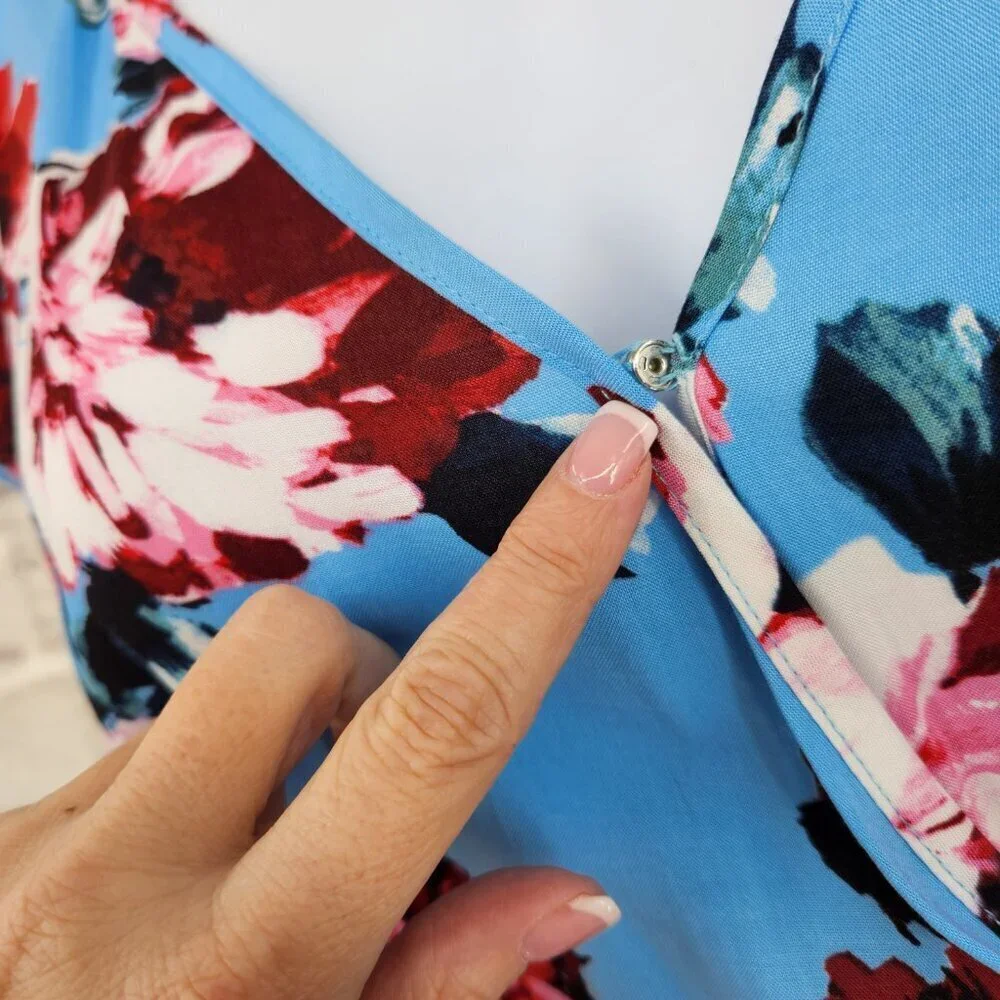 BAND OF GYPSIES Women's Size Large Floral Side Tie Open Back with tie Dress NEW - Picture 6 of 16